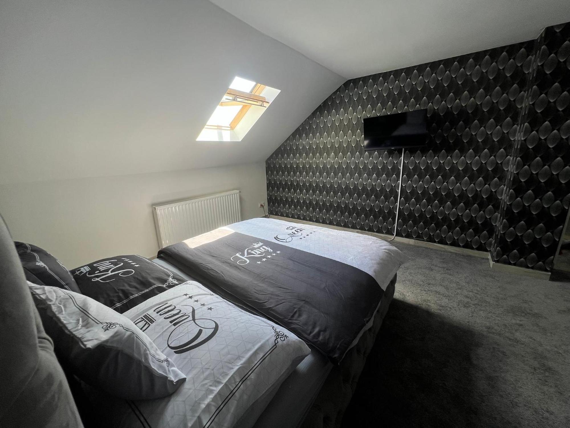 Adel Apartman Kisujszallas Экстерьер фото