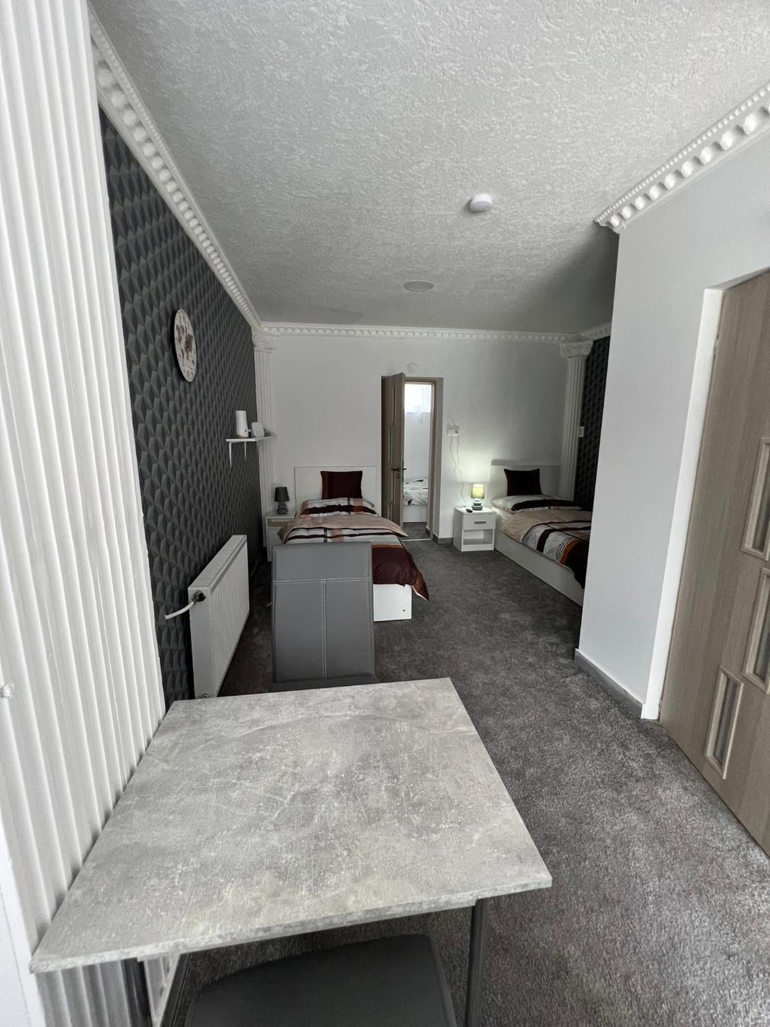Adel Apartman Kisujszallas Экстерьер фото